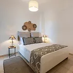Aeolus * Νάουσα
