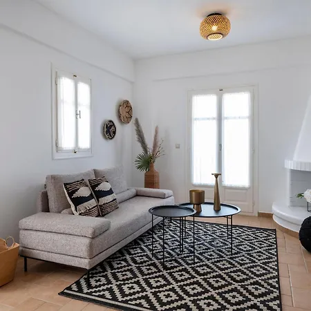 Aeolus * Naousa (Paros)