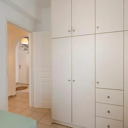 Aeolus * Naousa (Paros)