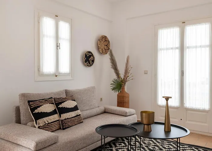 Aeolus Feriehus Naousa